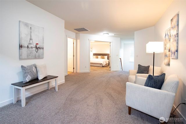 7114 Allman Avenue SE, Snoqualmie, WA 98065