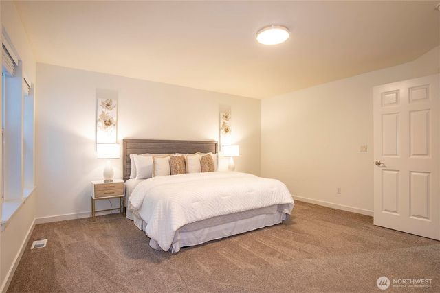 7114 Allman Avenue SE, Snoqualmie, WA 98065
