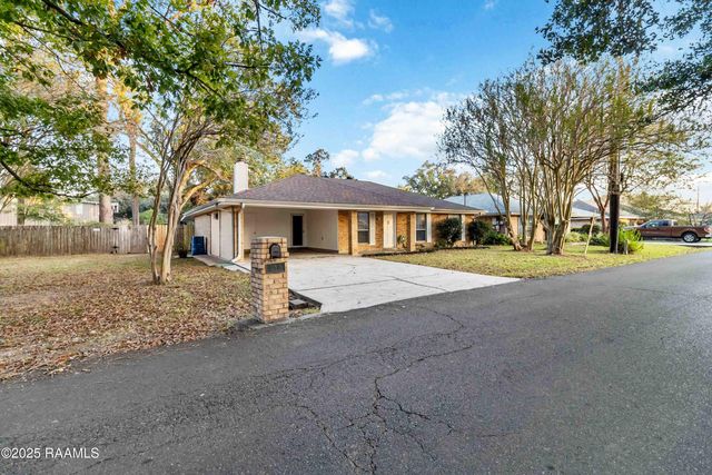 210 Essex Street, Lafayette, LA 70506