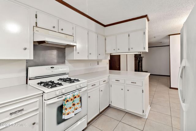 210 Essex Street, Lafayette, LA 70506