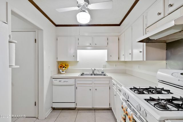 210 Essex Street, Lafayette, LA 70506