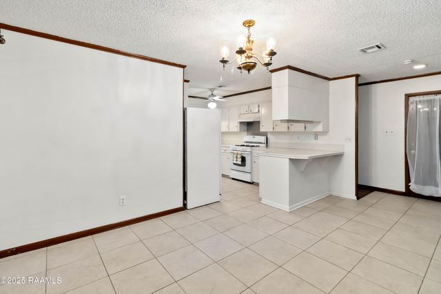 210 Essex Street, Lafayette, LA 70506