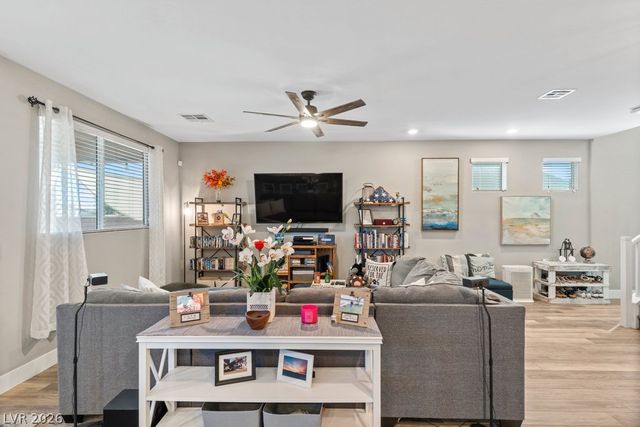 7036 Denio Island Street, North Las Vegas, NV 89084