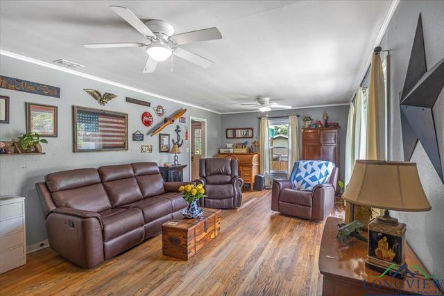 105 Brooksy, Gilmer, TX 75644