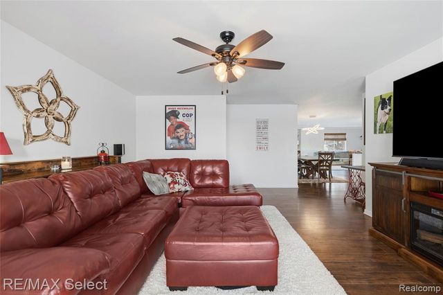 8548 Tim Tam Trail, Flushing, MI 48433