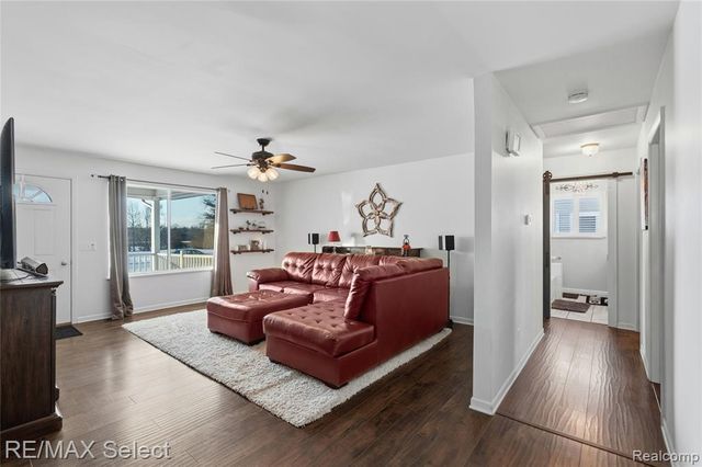 8548 Tim Tam Trail, Flushing, MI 48433