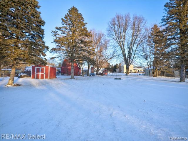 8548 Tim Tam Trail, Flushing, MI 48433