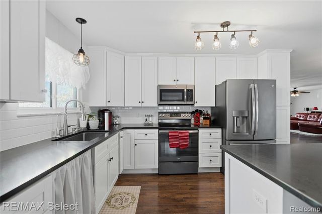 8548 Tim Tam Trail, Flushing, MI 48433