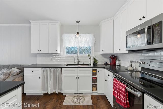 8548 Tim Tam Trail, Flushing, MI 48433