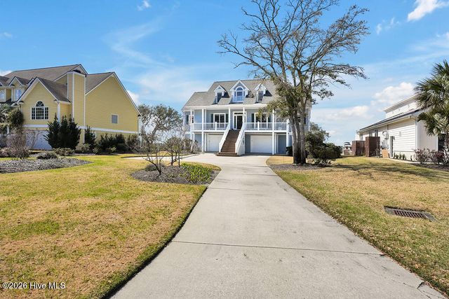 9004 Saint Stephens Place, Wilmington, NC 28412