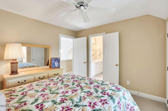 9004 Saint Stephens Place, Wilmington, NC 28412