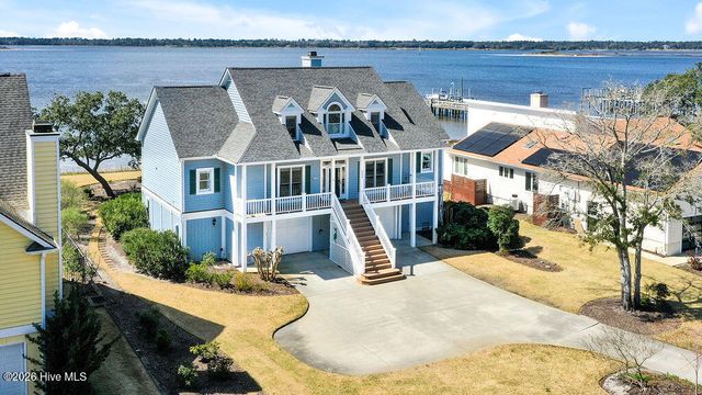 9004 Saint Stephens Place, Wilmington, NC 28412