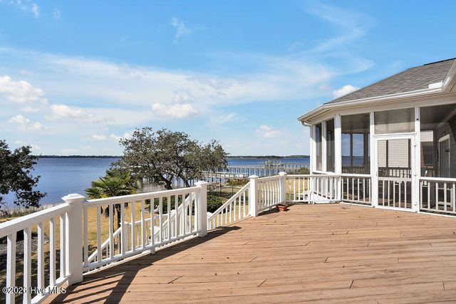 9004 Saint Stephens Place, Wilmington, NC 28412