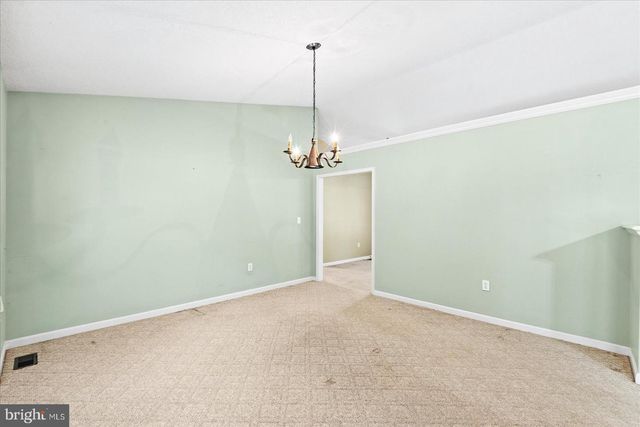 18084 HARDING DR, Bowling Green, VA 22427