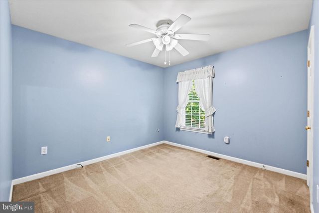 18084 HARDING DR, Bowling Green, VA 22427