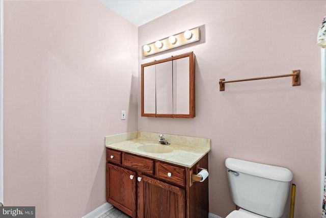 18084 HARDING DR, Bowling Green, VA 22427