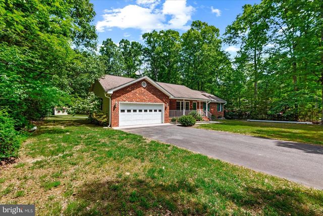 18084 HARDING DR, Bowling Green, VA 22427