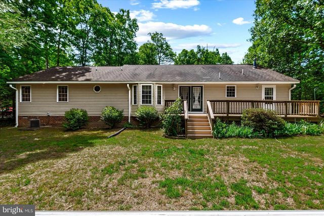 18084 HARDING DR, Bowling Green, VA 22427