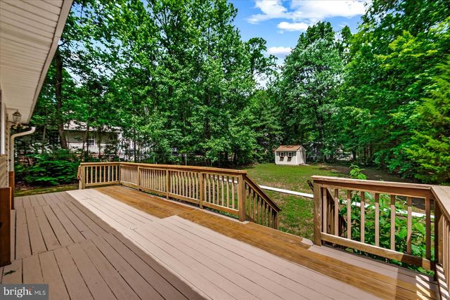 18084 HARDING DR, Bowling Green, VA 22427