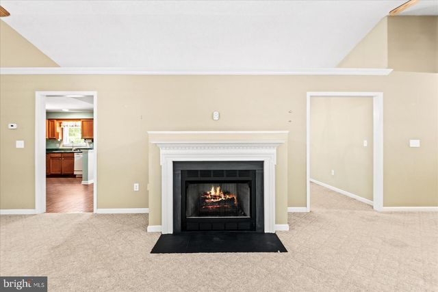 18084 HARDING DR, Bowling Green, VA 22427