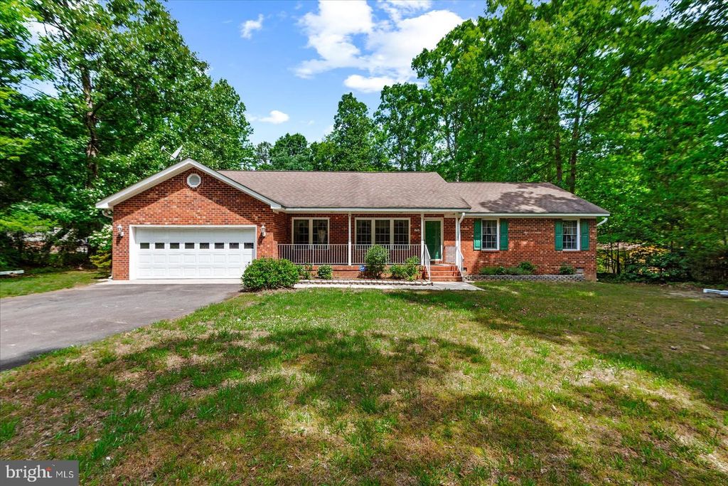 18084 HARDING DR, Bowling Green, VA 22427