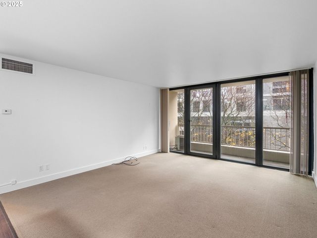 255 Sw HARRISON St 3C, Portland, OR 97201