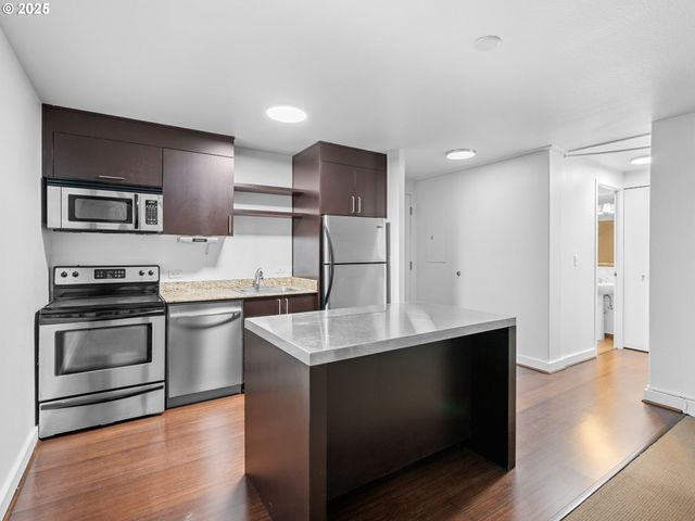 255 Sw HARRISON St 3C, Portland, OR 97201