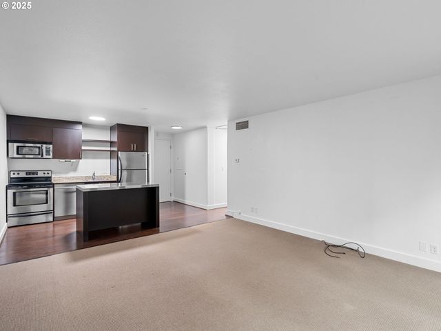 255 Sw HARRISON St 3C, Portland, OR 97201