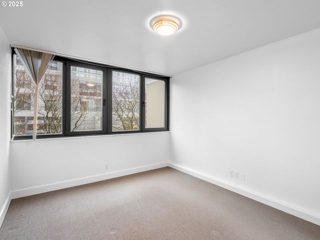 255 Sw HARRISON St 3C, Portland, OR 97201