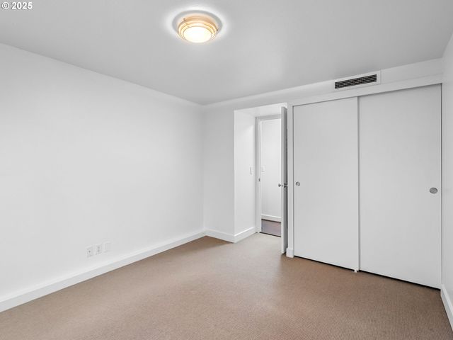 255 Sw HARRISON St 3C, Portland, OR 97201