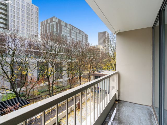 255 Sw HARRISON St 3C, Portland, OR 97201