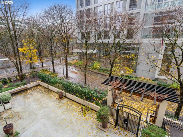 255 Sw HARRISON St 3C, Portland, OR 97201