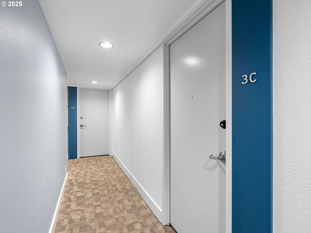 255 Sw HARRISON St 3C, Portland, OR 97201