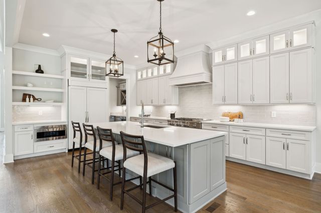 1013 Buena Vista Dr, Franklin, TN 37069