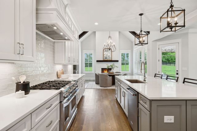 1013 Buena Vista Dr, Franklin, TN 37069