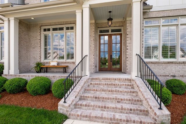 1013 Buena Vista Dr, Franklin, TN 37069