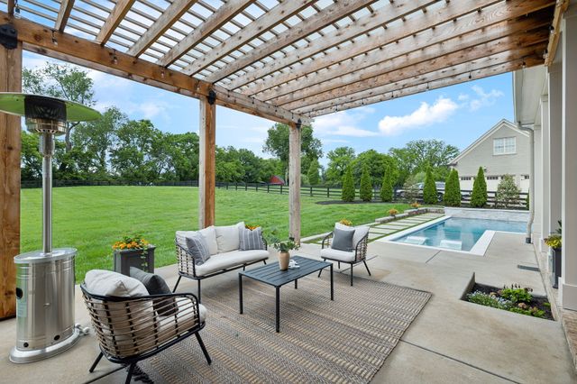1013 Buena Vista Dr, Franklin, TN 37069