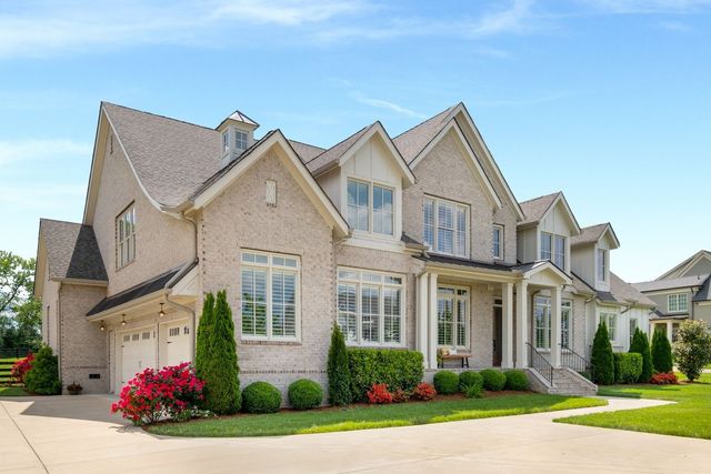 1013 Buena Vista Dr, Franklin, TN 37069