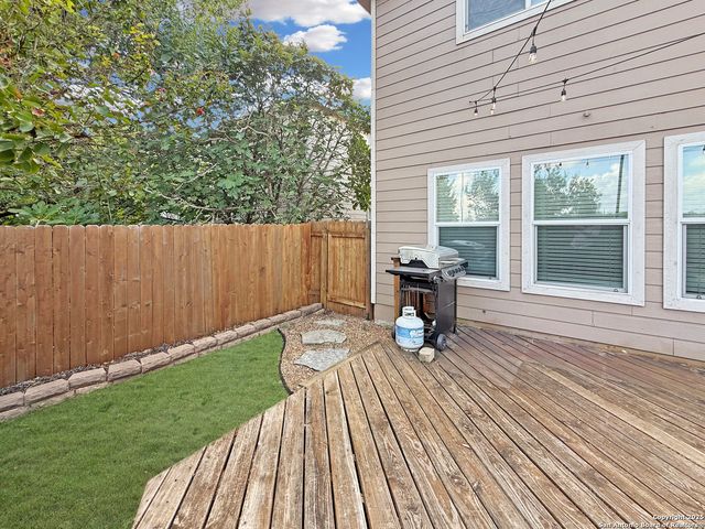 5 Brieley, San Antonio, TX 78250