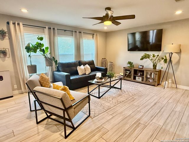 5 Brieley, San Antonio, TX 78250