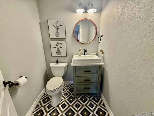 5 Brieley, San Antonio, TX 78250