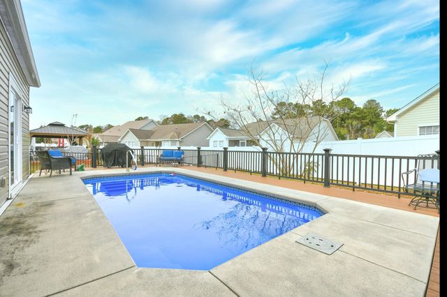 321 Hidden Cove Dr., Little River, SC 29566