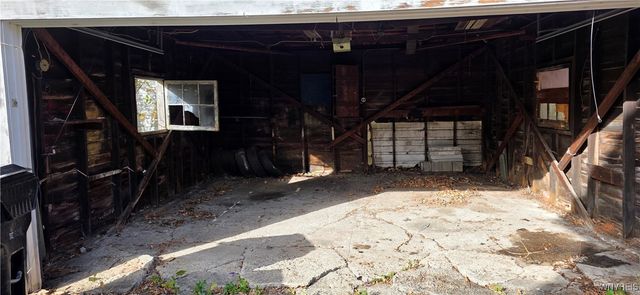 87 Eiseman Avenue, Tonawanda, NY 14217