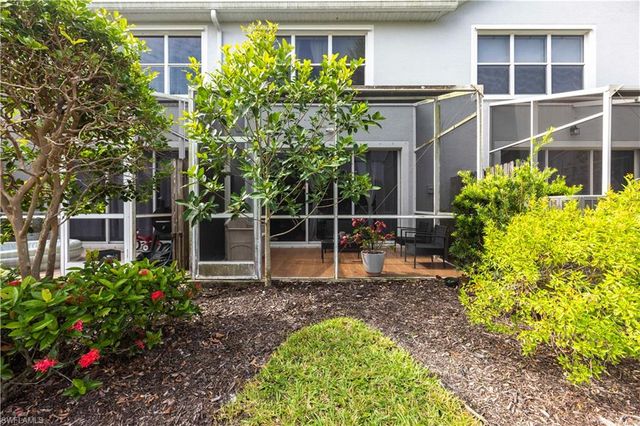 15616 Marcello CIR, Naples, FL 34110