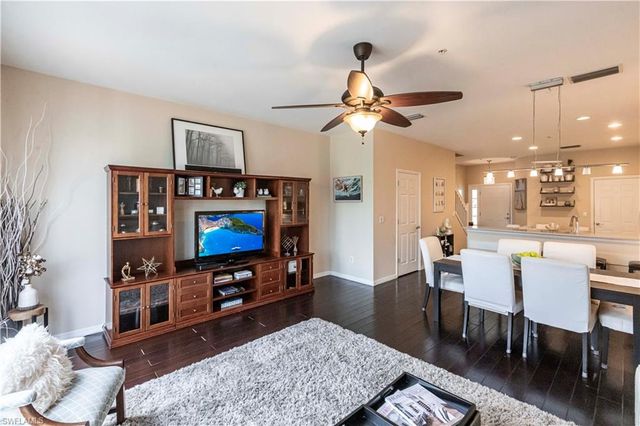 15616 Marcello CIR, Naples, FL 34110
