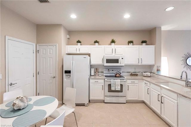 15616 Marcello CIR, Naples, FL 34110