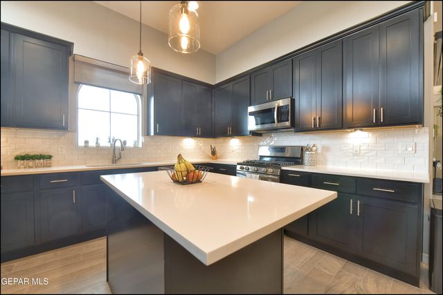 1759 Oxen Draw Street, El Paso, TX 79911