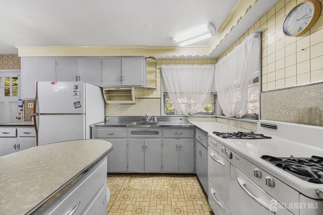 317 Magnolia Street, Highland Park, NJ 08904