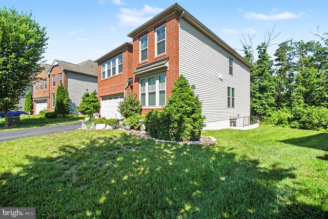 24794 SOMERBY DR, Chantilly, VA 20152