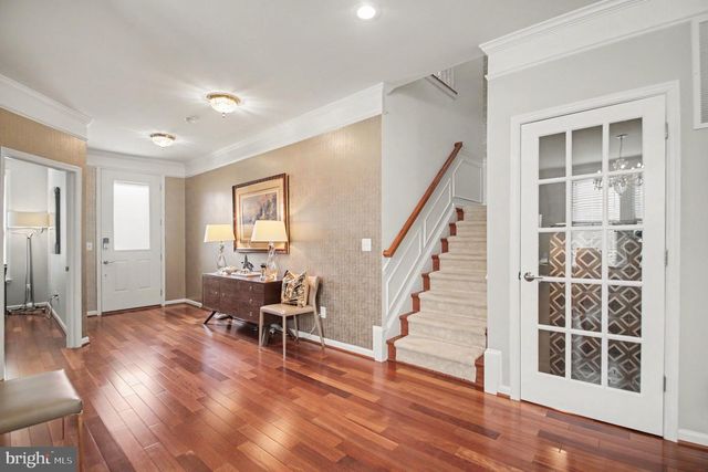 24794 SOMERBY DR, Chantilly, VA 20152